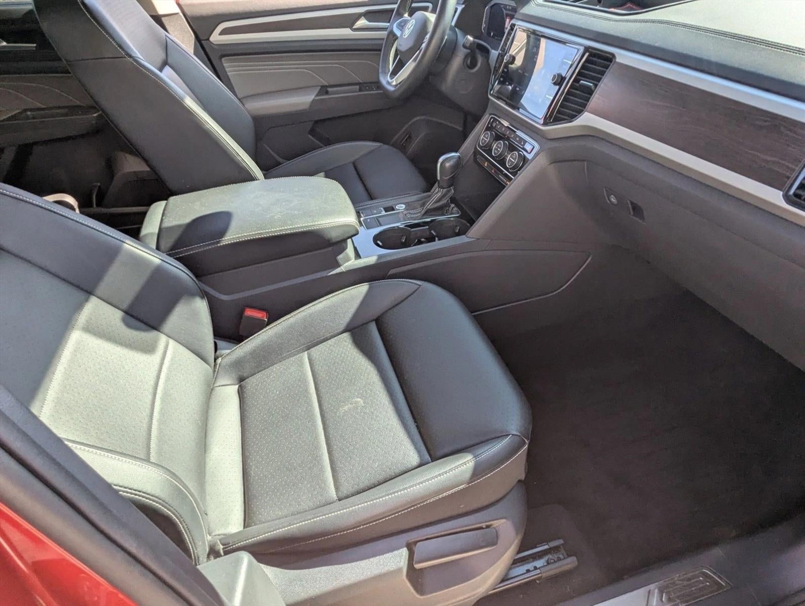 2022 Volkswagen Atlas 2.0T SE w/Technology FWD