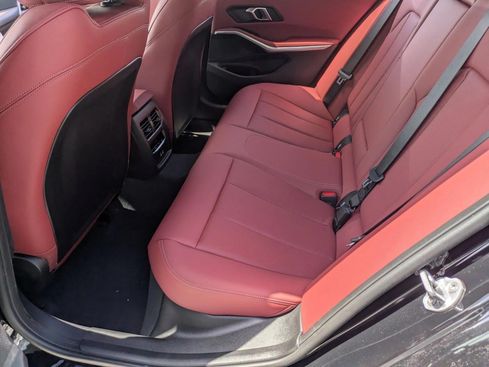 2025 BMW 330i Sedan