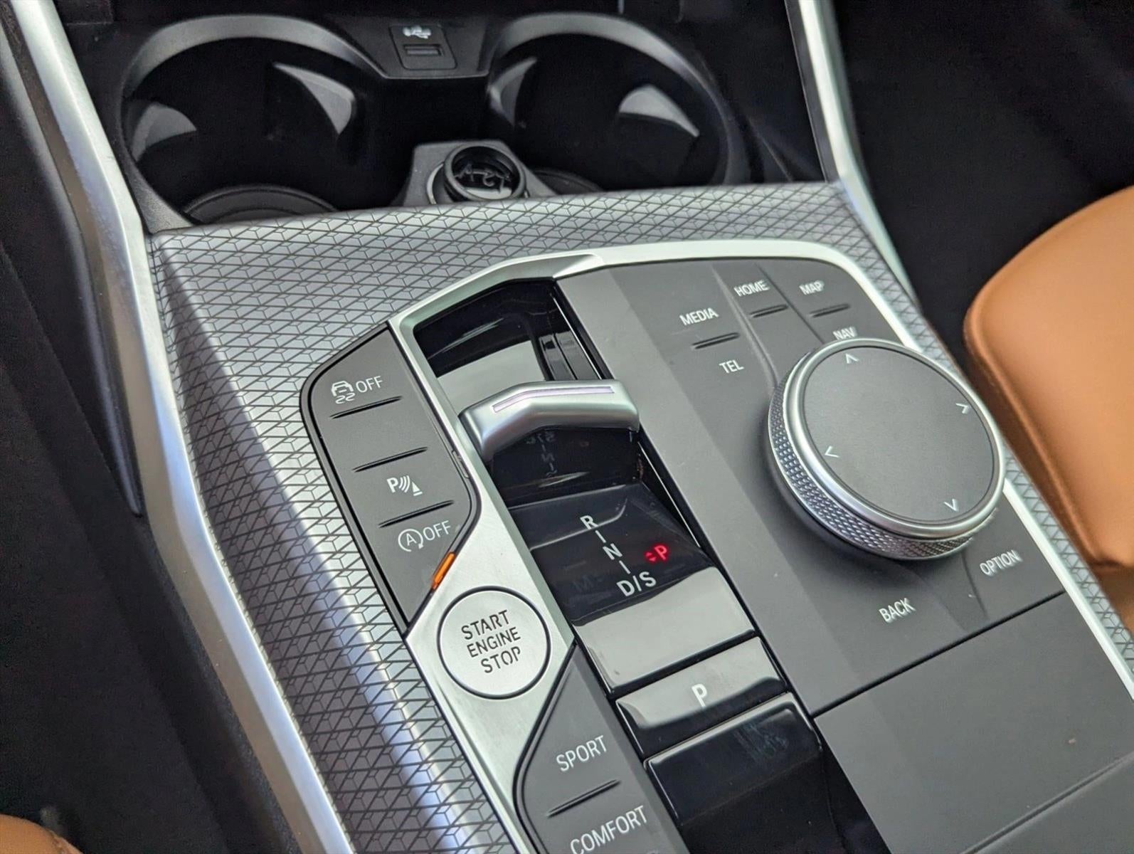 2025 BMW 330i Sedan