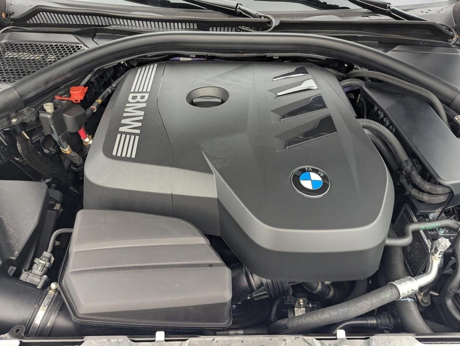 2025 BMW 330i Sedan
