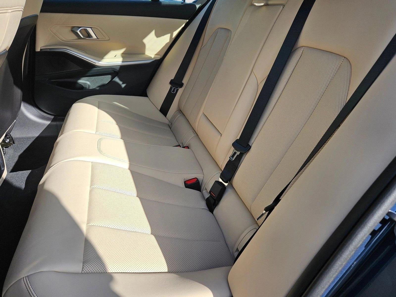 2025 BMW 330i Sedan
