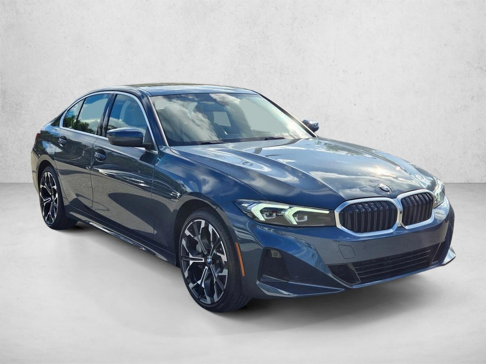 2025 BMW 330i Sedan