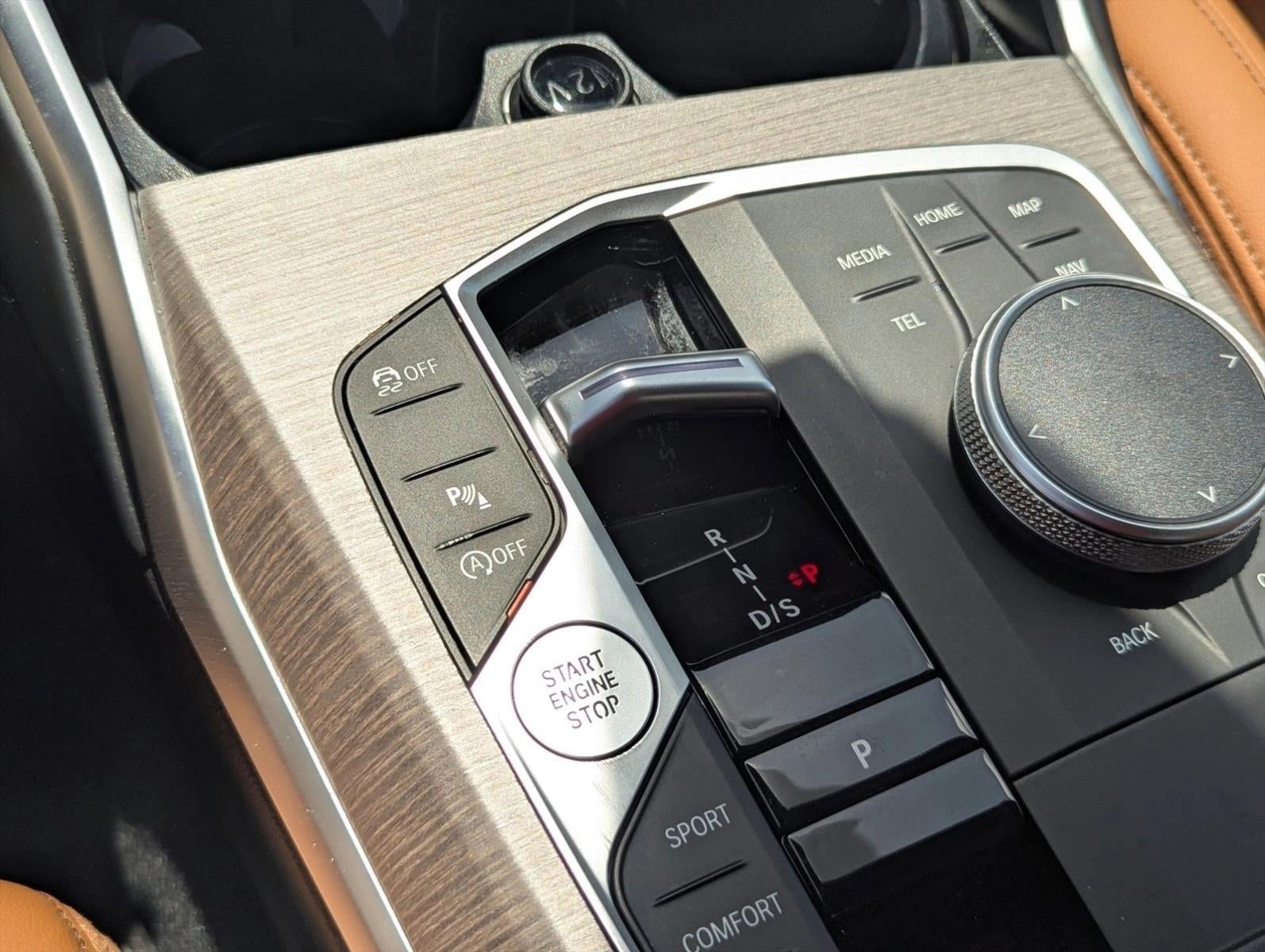 2025 BMW 330i Sedan