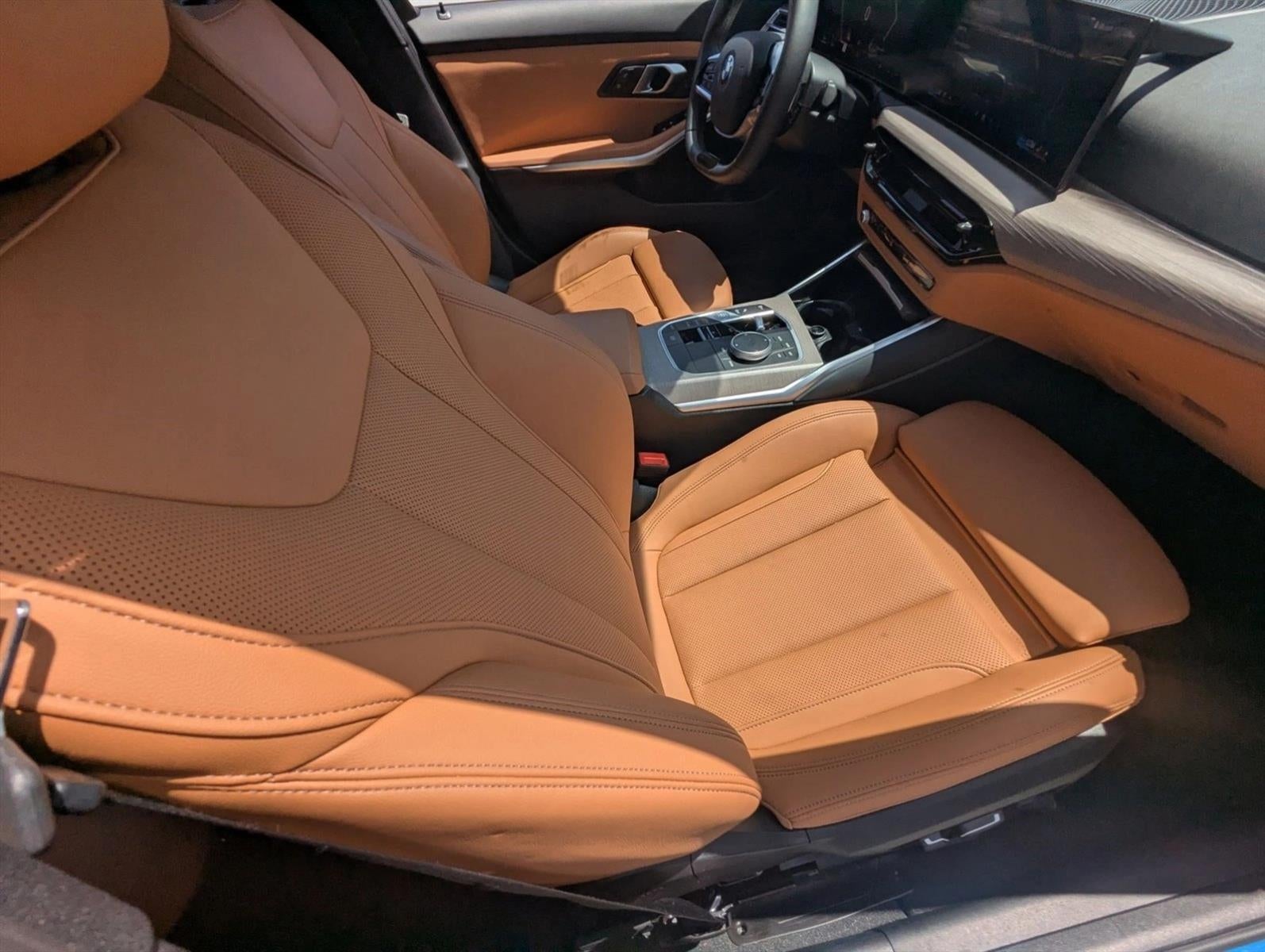 2025 BMW 330i Sedan