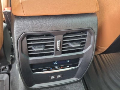 2024 BMW 330i Sedan