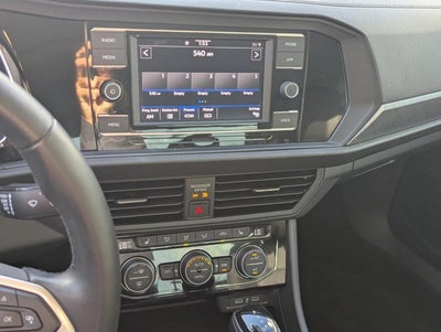 2023 Volkswagen Jetta SE Auto