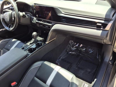 2025 Toyota Camry SE (Natl)