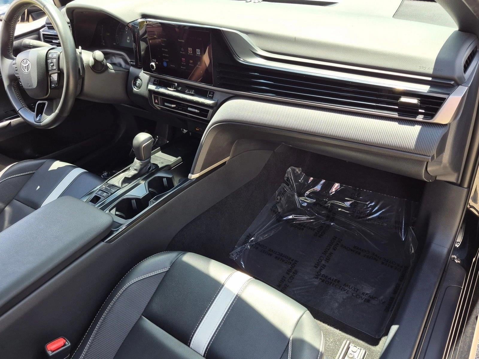2025 Toyota Camry SE (Natl)