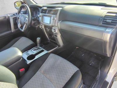 2018 Toyota 4Runner SR5 2WD (Natl)
