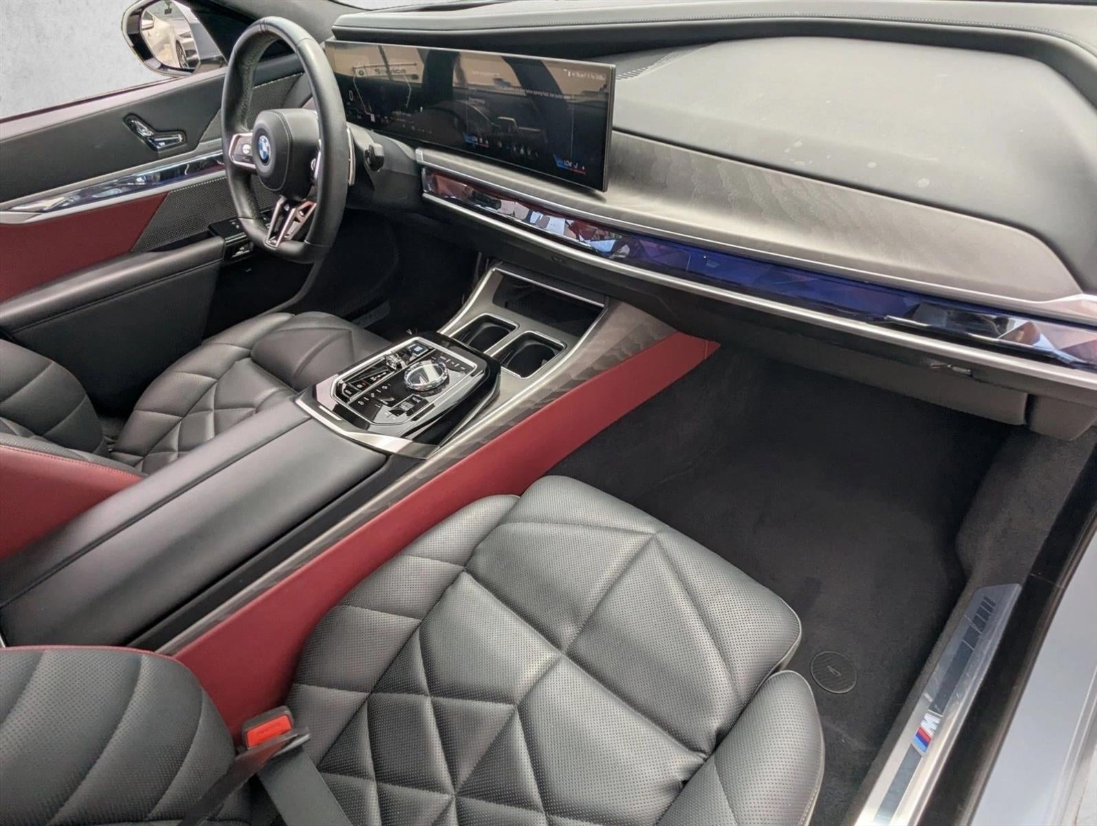 2023 BMW 740i Sedan