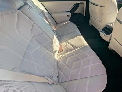 2023 BMW 760i xDrive Sedan