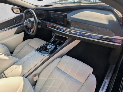 2023 BMW 760i xDrive Sedan