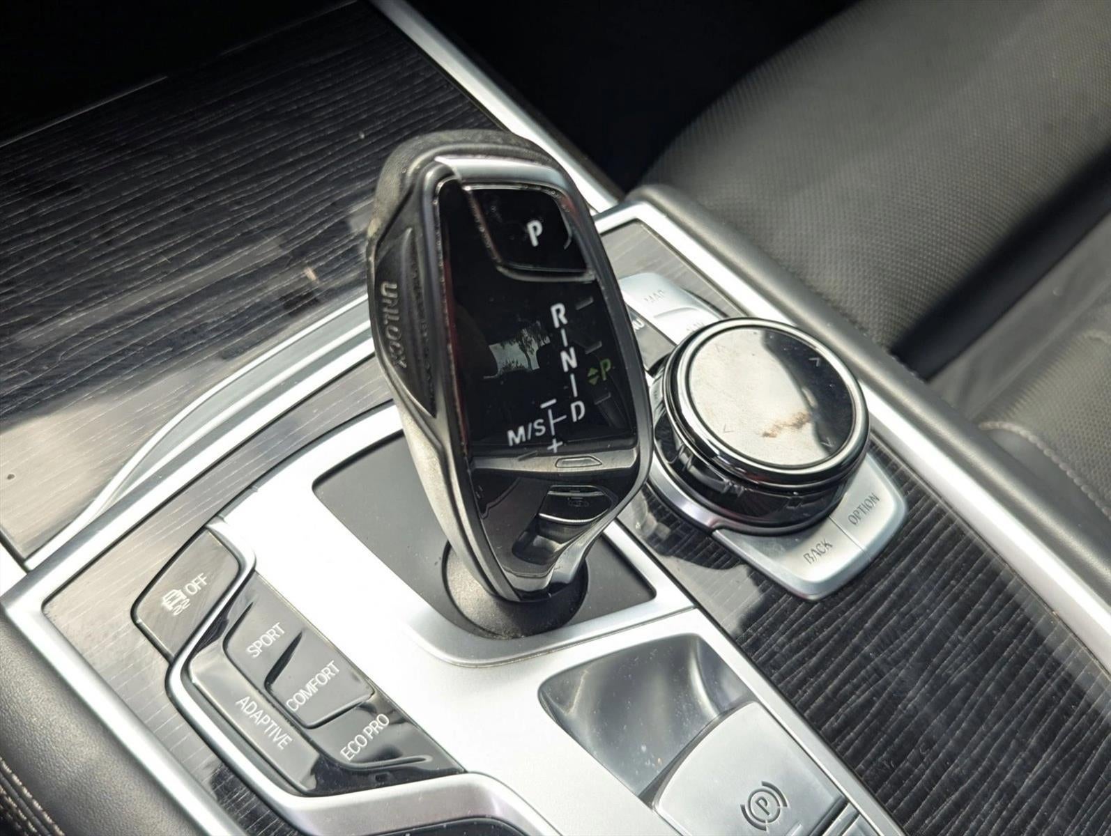 2019 BMW 750i Sedan