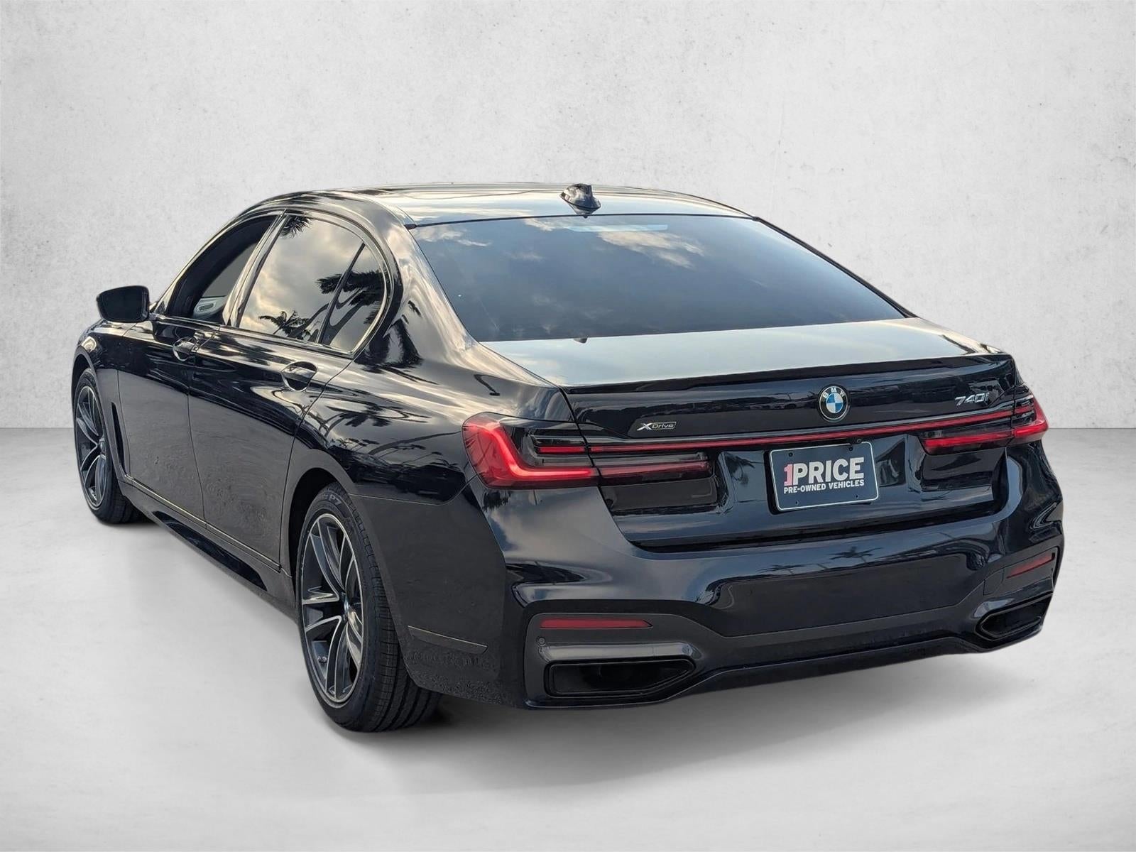 2022 BMW 740i xDrive Sedan