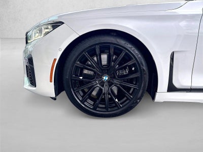 2022 BMW 750i xDrive Sedan