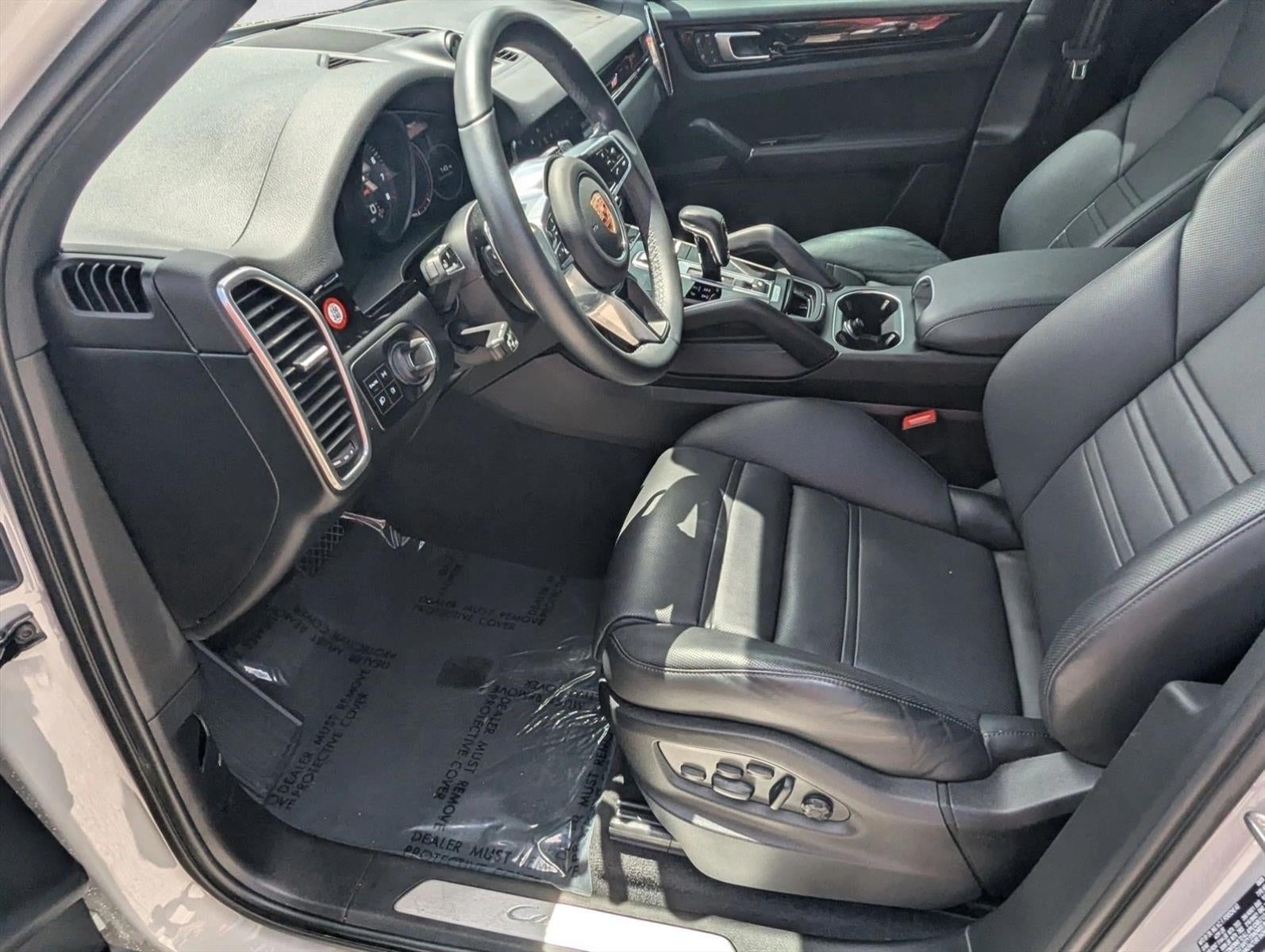 2023 Porsche Cayenne Platinum Edition AWD