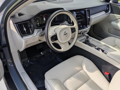 2022 Volvo V60 Cross Country T5 AWD