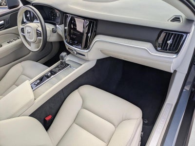 2022 Volvo V60 Cross Country T5 AWD