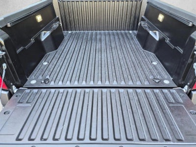 2026 Toyota Tacoma 4WD 4WD SR Double Cab 5' Bed AT (GS)