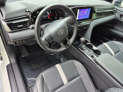 2025 Toyota Camry SE (Natl)