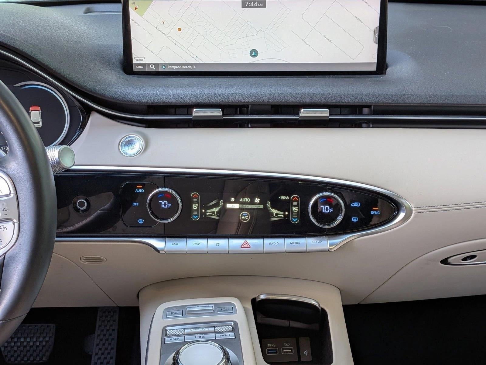 2022 Genesis GV70 2.5T AWD