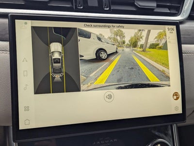 2022 Jaguar XF SE Sedan RWD