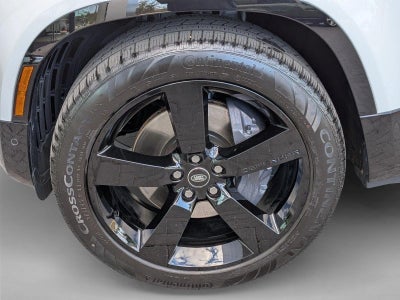 2025 Land Rover Defender 110 P400 X-Dynamic SE