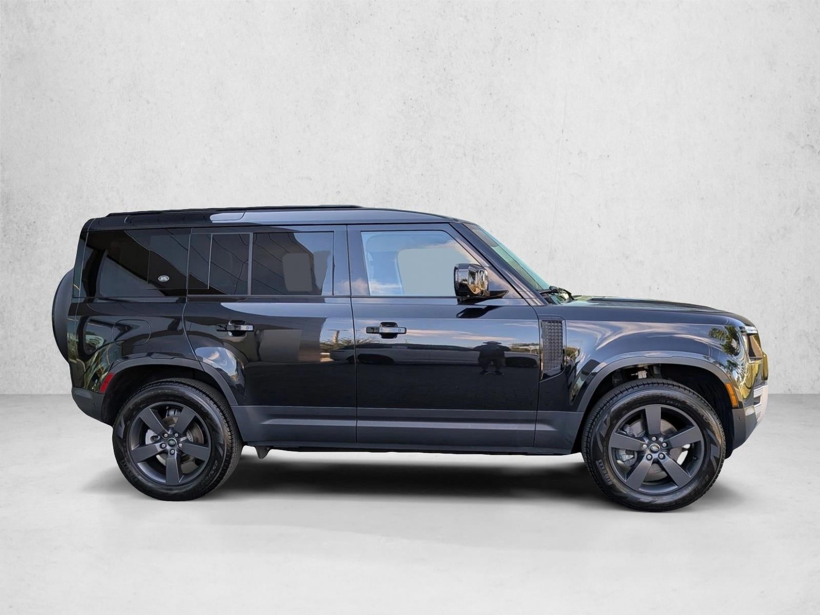 2024 Land Rover Defender 110 P300 S