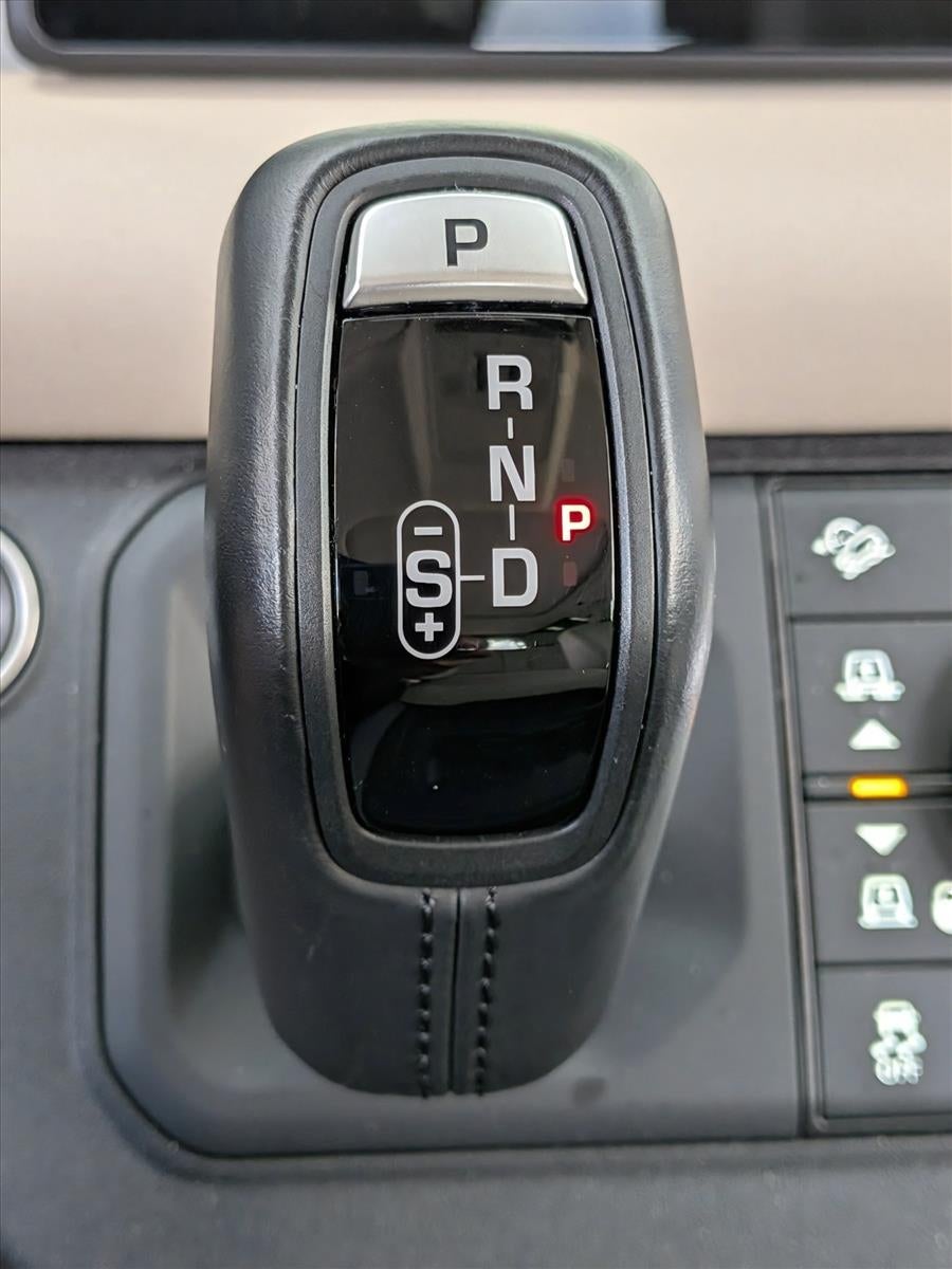 2021 Land Rover Defender 110 SE AWD