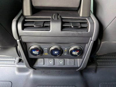 2025 Land Rover Defender 110 P635 OCTA