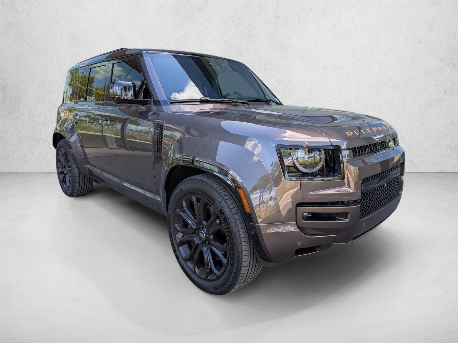 2025 Land Rover Defender 110 P635 OCTA