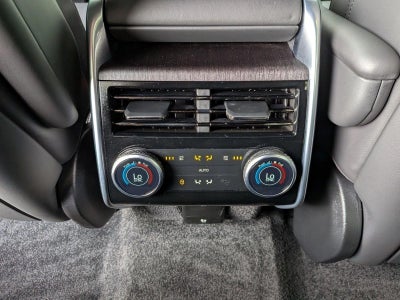 2025 Land Rover Range Rover P530 SE SWB