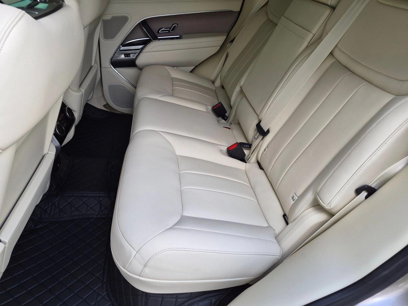 2026 Land Rover Range Rover P530 SE SWB