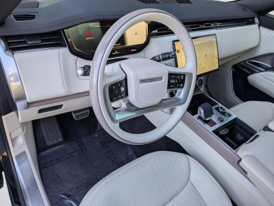 2023 Land Rover Range Rover P400 SE SWB