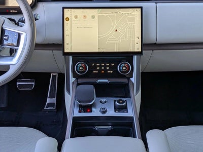 2023 Land Rover Range Rover P400 SE SWB