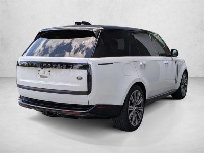 2023 Land Rover Range Rover P530 SE LWB 7 Seat