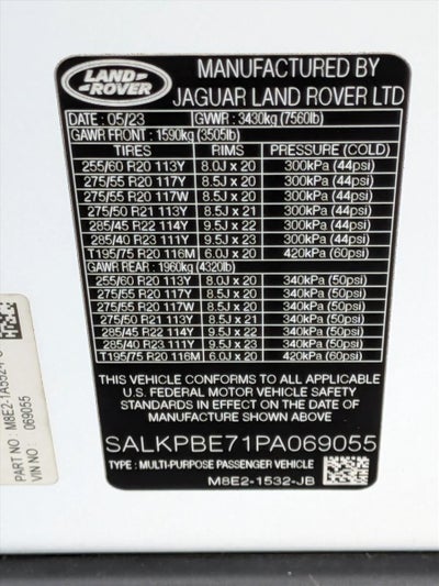 2023 Land Rover Range Rover P530 SE LWB 7 Seat