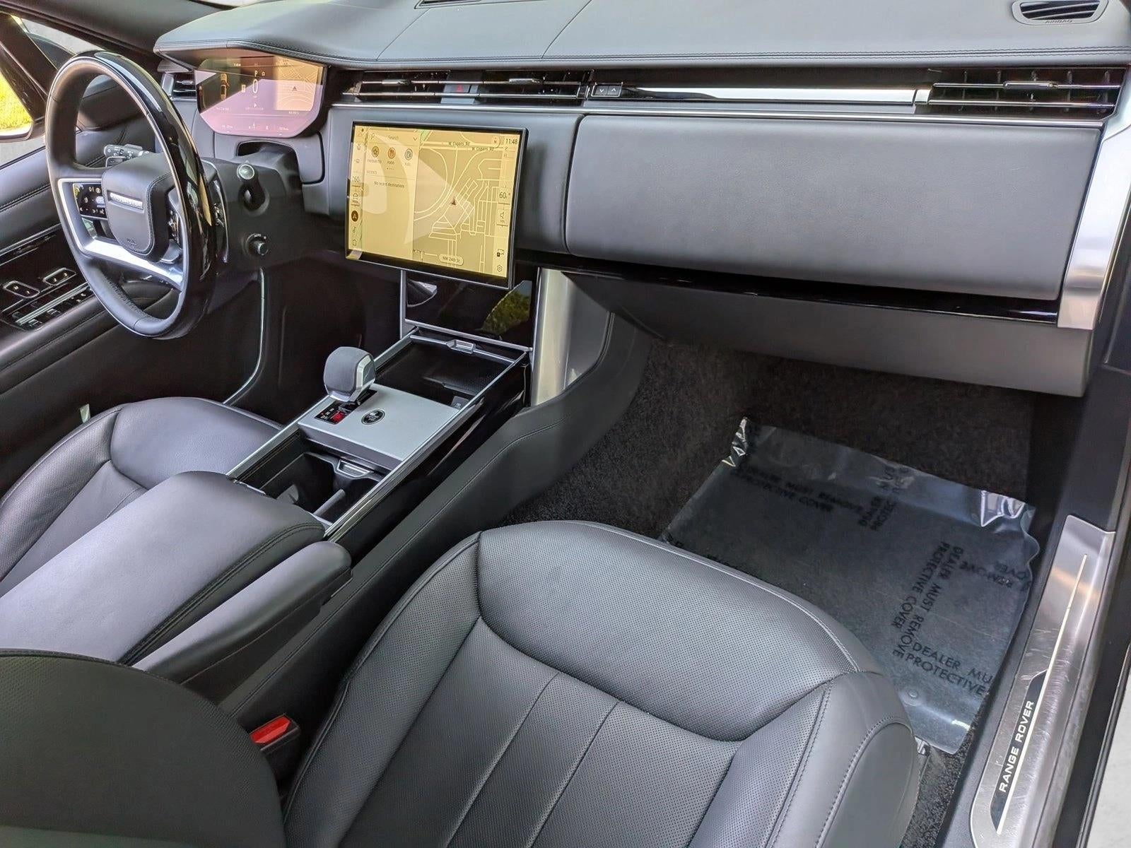 2024 Land Rover Range Rover P530 SE LWB 7 Seat