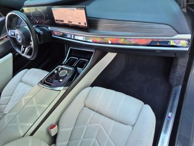 2023 BMW 760i xDrive Sedan