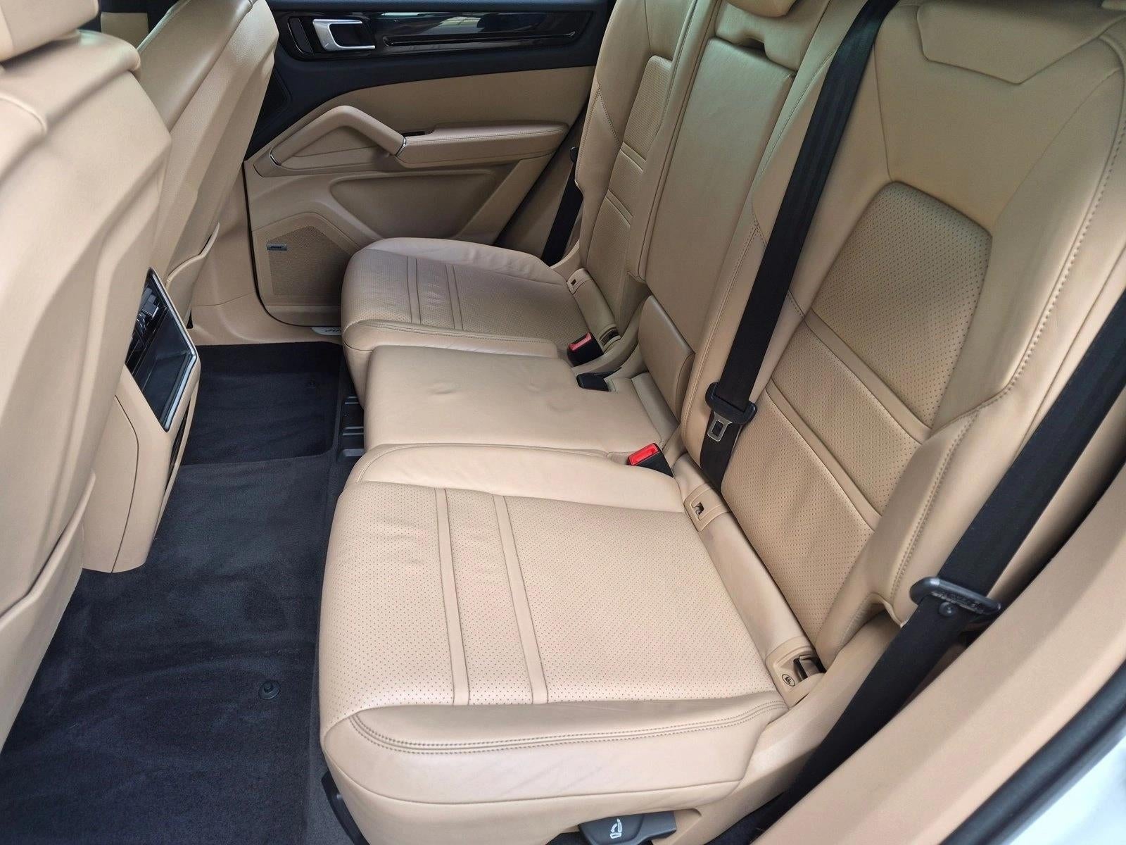 2022 Porsche Cayenne AWD