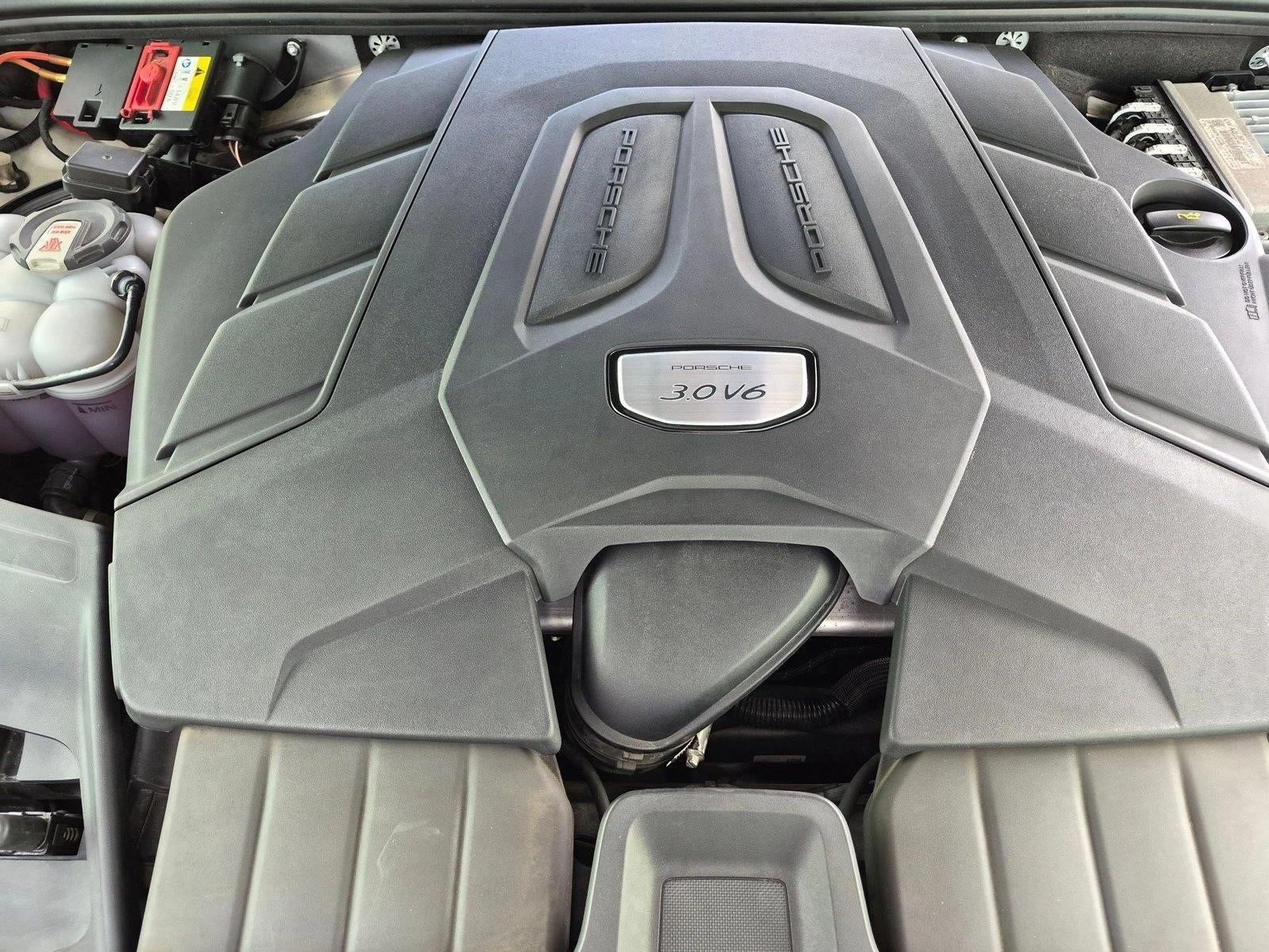2022 Porsche Cayenne AWD