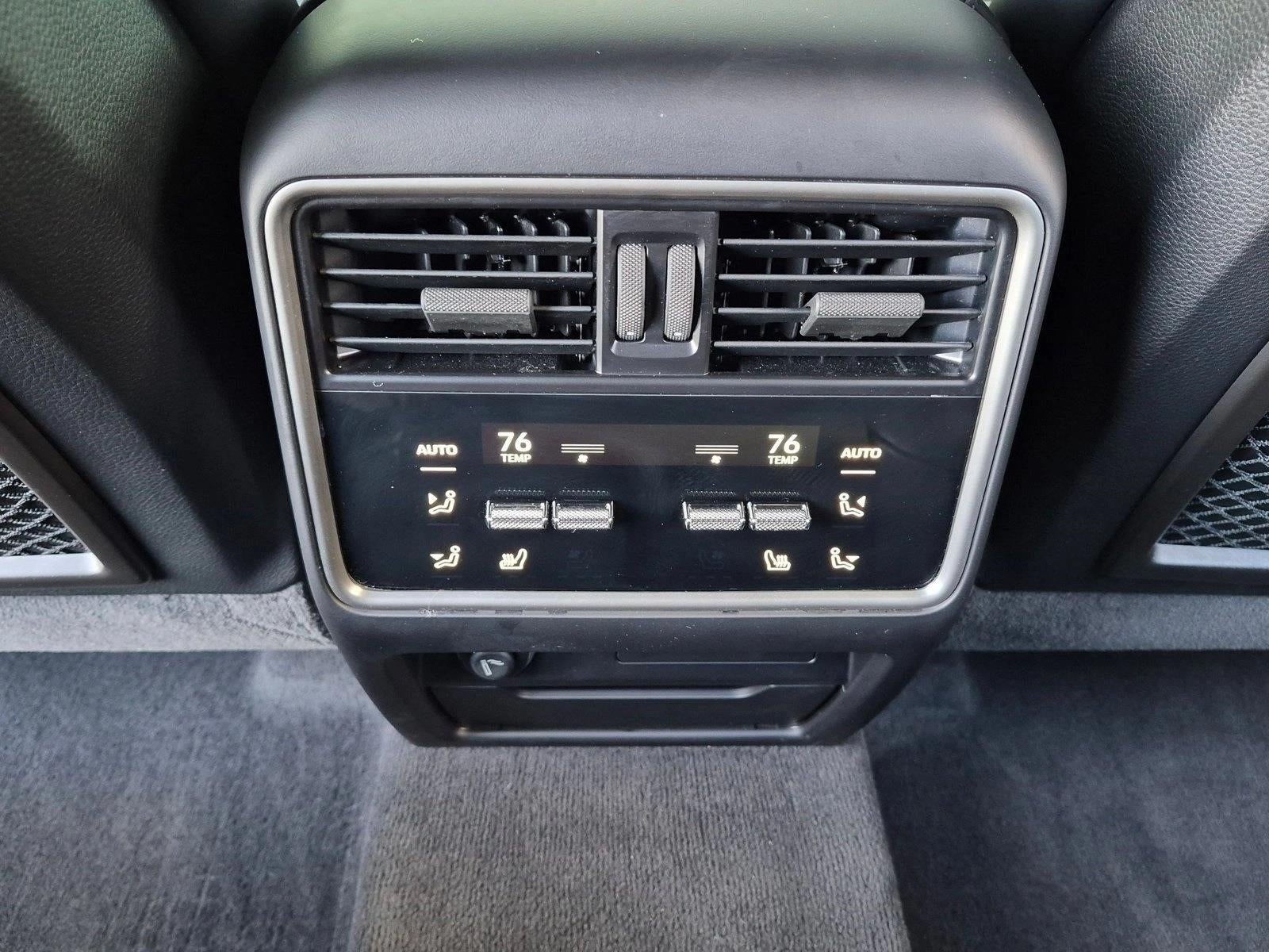 2025 Porsche Cayenne AWD
