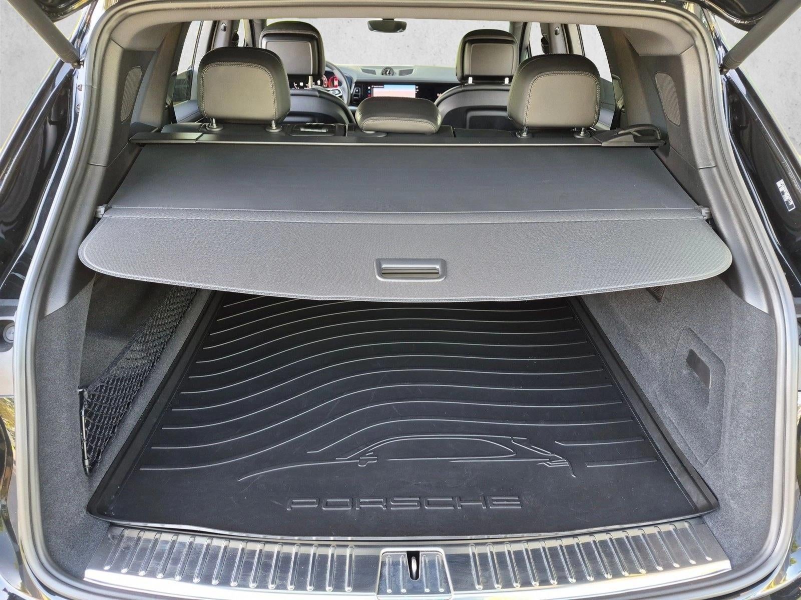 2025 Porsche Cayenne AWD