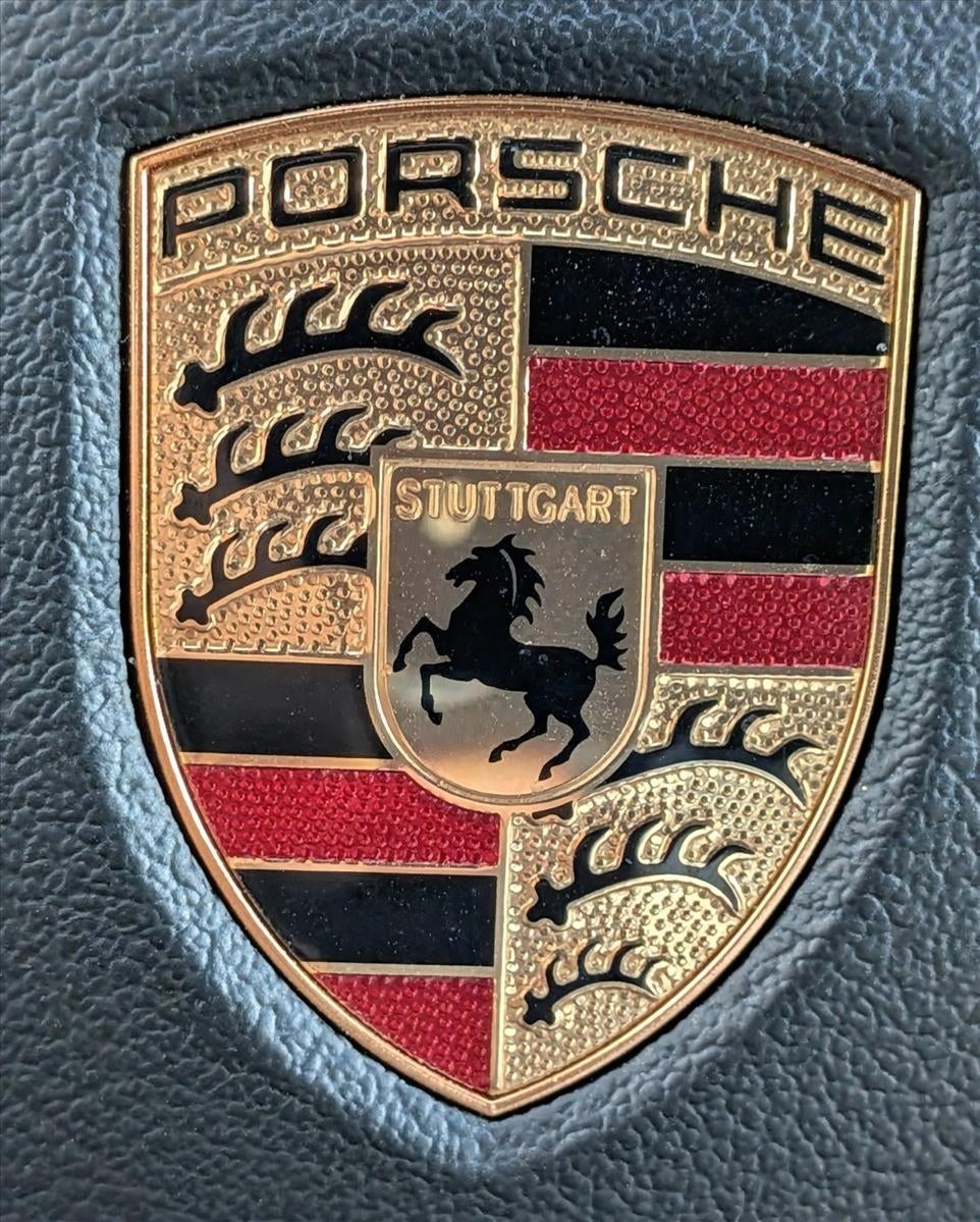 2023 Porsche Cayenne Platinum Edition AWD