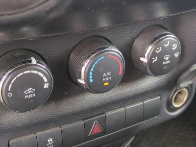 2015 Jeep Wrangler Unlimited 4WD 4dr Sport