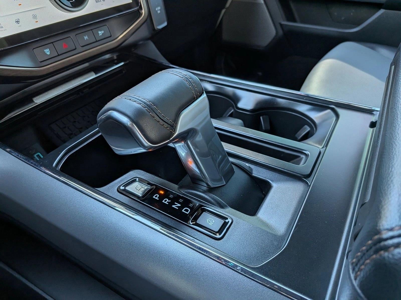 2023 Ford F-150 Lightning LARIAT 4WD SuperCrew 5.5' Box