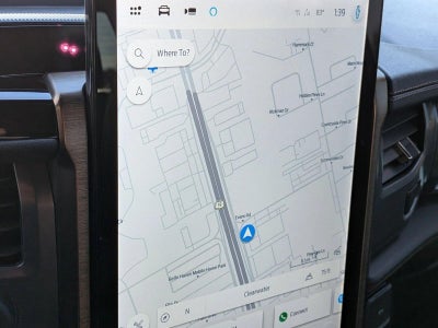 2023 Ford F-150 Lightning LARIAT 4WD SuperCrew 5.5' Box