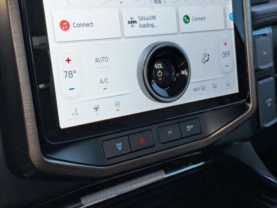 2023 Ford F-150 Lightning LARIAT 4WD SuperCrew 5.5' Box