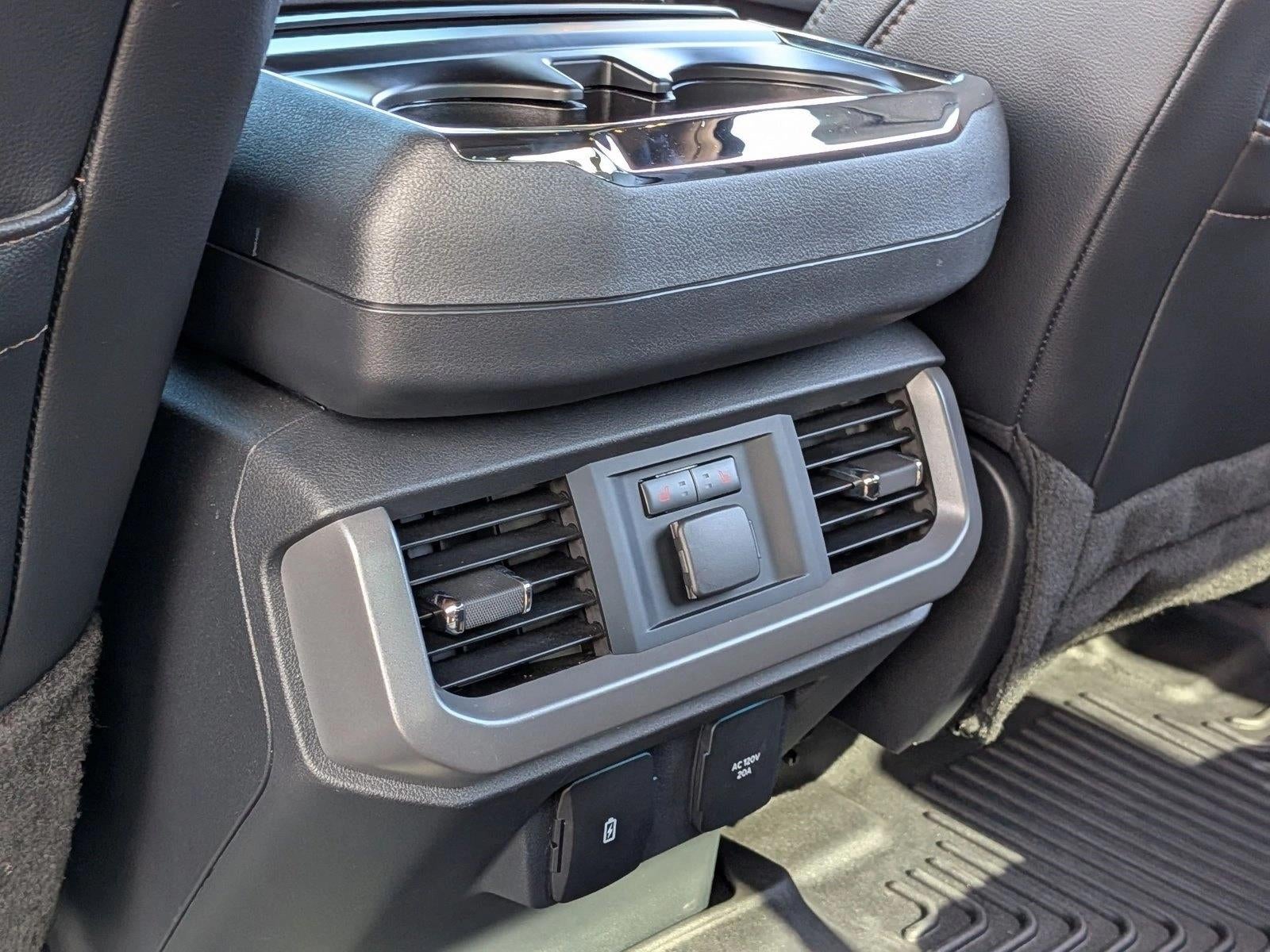 2023 Ford F-150 Lightning LARIAT 4WD SuperCrew 5.5' Box