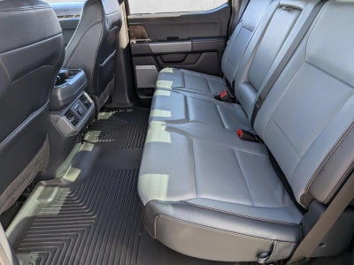 2023 Ford F-150 Lightning LARIAT 4WD SuperCrew 5.5' Box